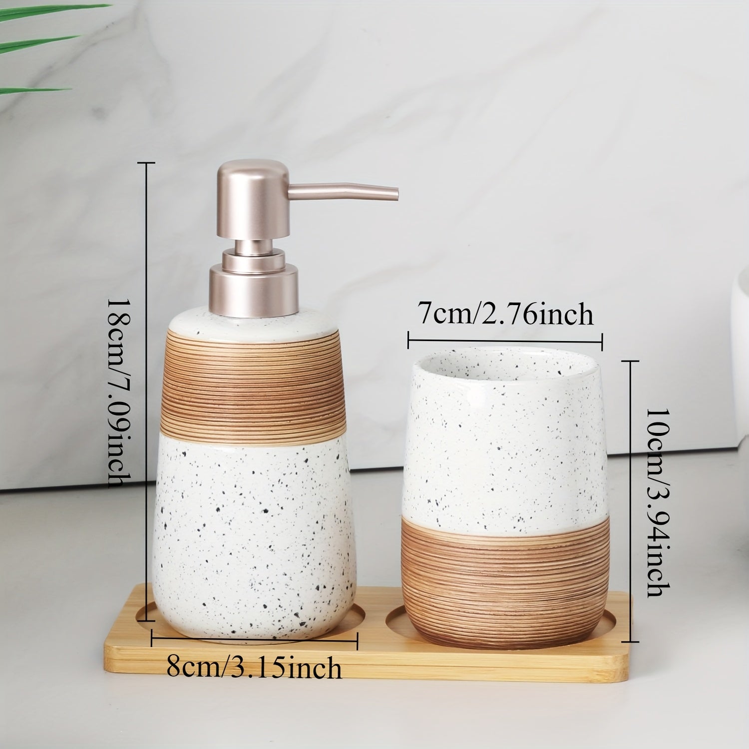 3-delige Keramische Badkamer Set met Mondwaterbeker, Lotionflesje en Houten Dienblad