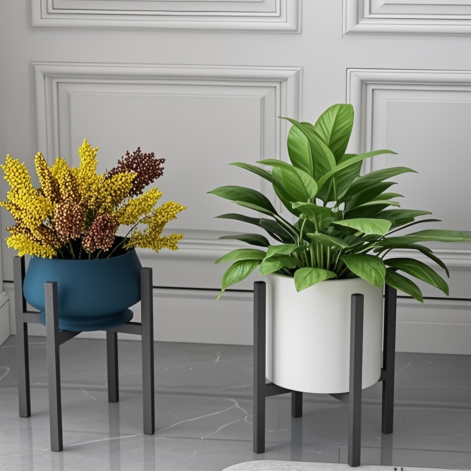 Verstelbare Metalen Plantenstandaard Buiten - Uitschuifbare Breedte voor Bloempotten, Stevig en Roestbestendig Design