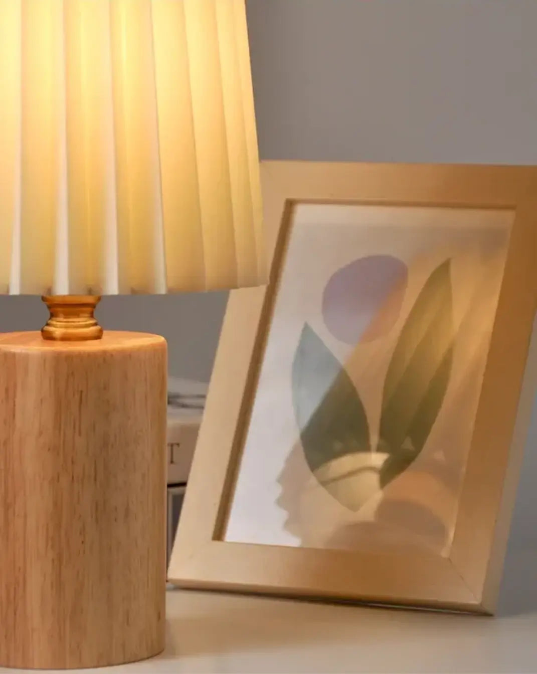 Korean Style Tafellamp - Geplisseerde Kap Maison Roze