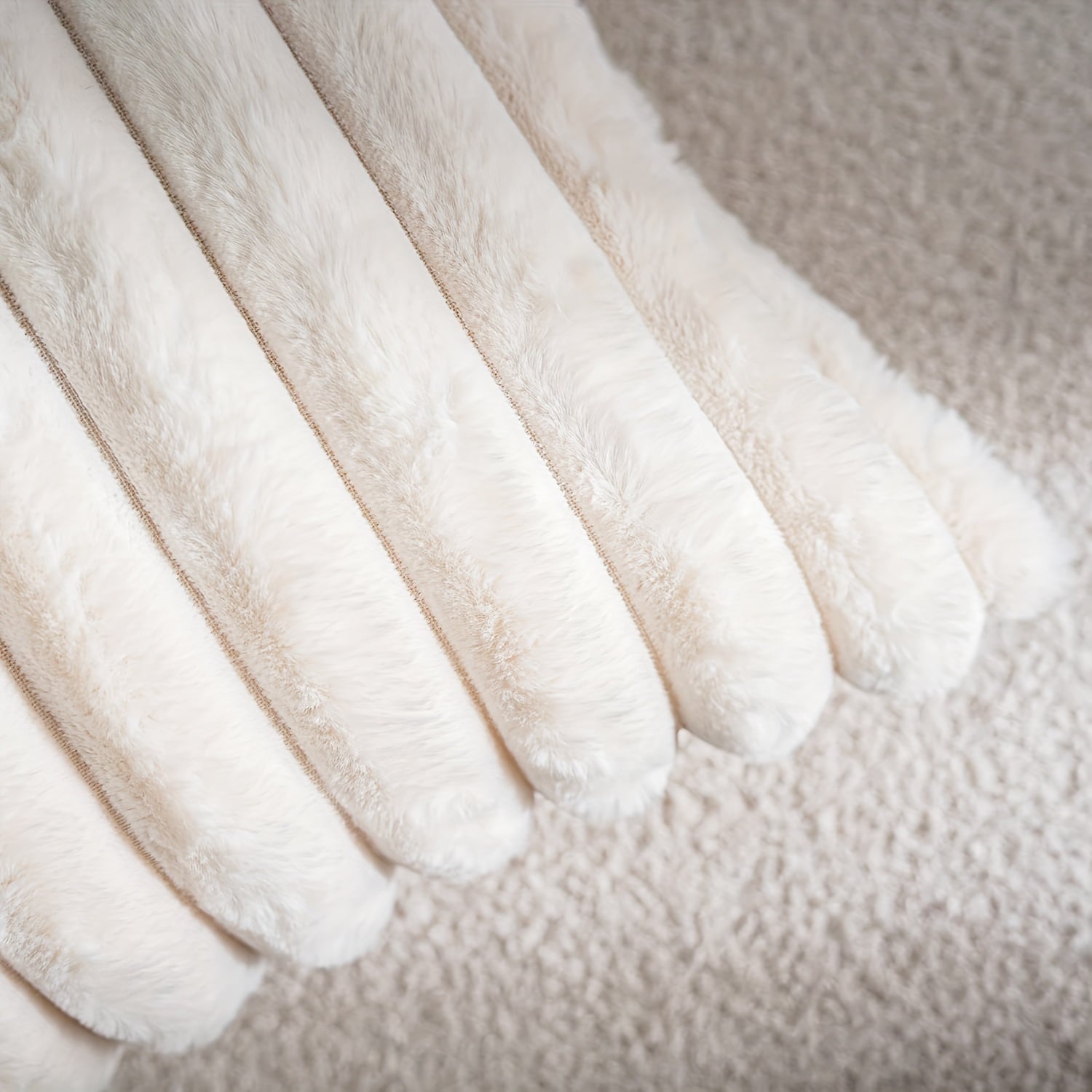 Set van 2 Zachte Decoratieve Kussenhoezen met Gestreept Design – Crème Wit Polyester