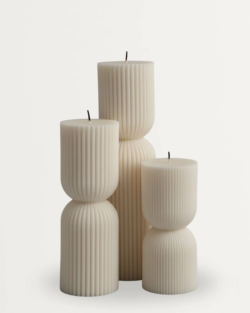Moderne Verticale Streep Getextureerde Kaarsen - Bijenwas/Sojawas, Brandtijd van 4-8 Uur, Geen Elektriciteit Nodig, Perfect voor Huisdecoratie, Feesten en Feestdagen (Kerstmis, Valentijnsdag, Verjaardagen), Feestelijke Decoratiekaarsen | Verticale Streep