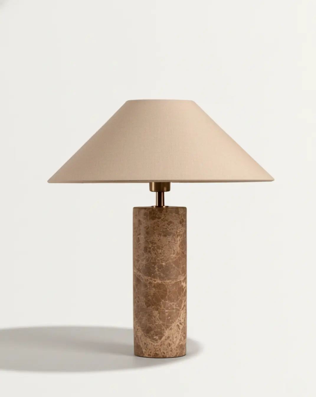 Nordic Marmeren Tafellamp – Witte Stoffen Kap Maison Roze