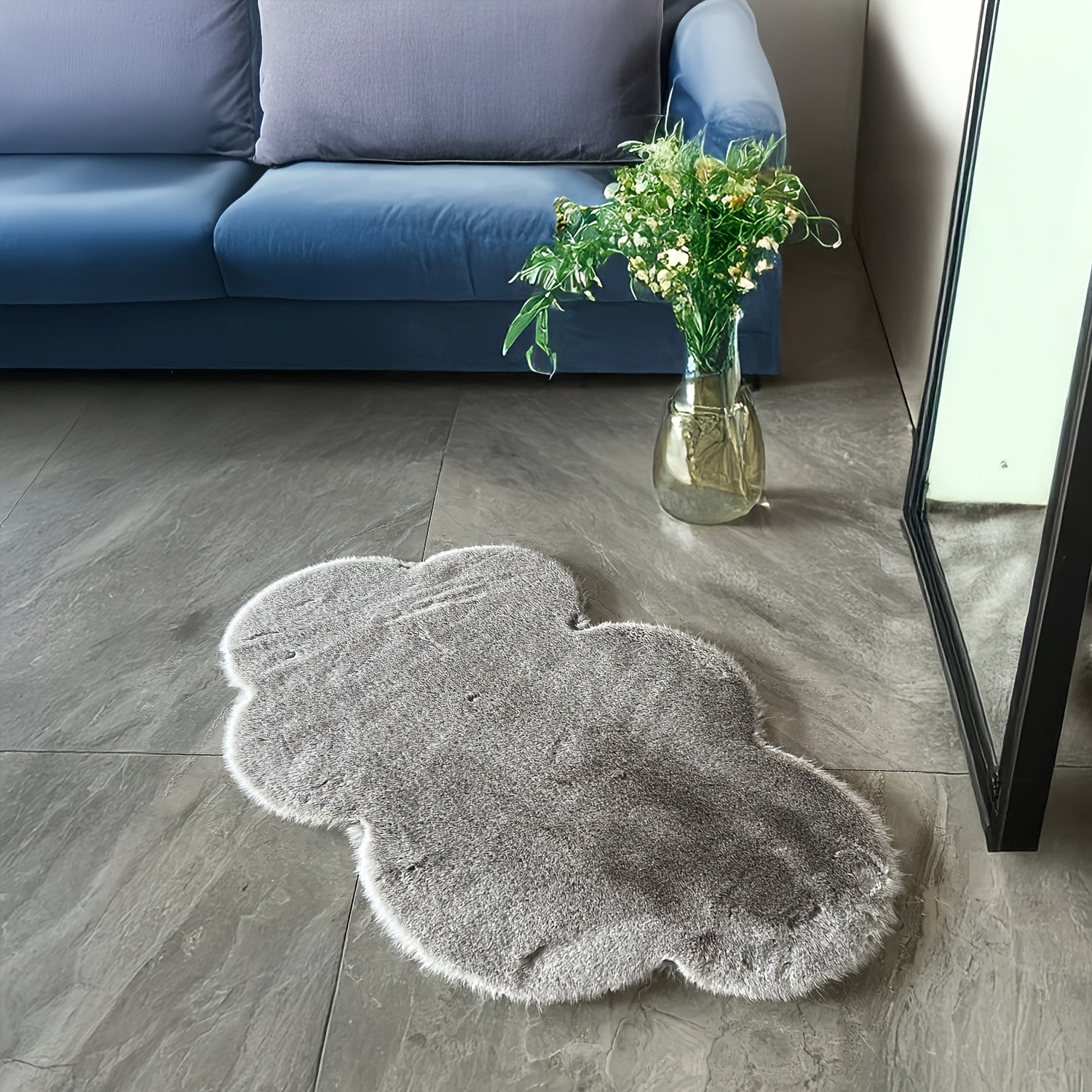 Ronde Pluche Vloermat – Crèmewit en Zacht, Ideaal voor Woonkamer en Slaapkamer
