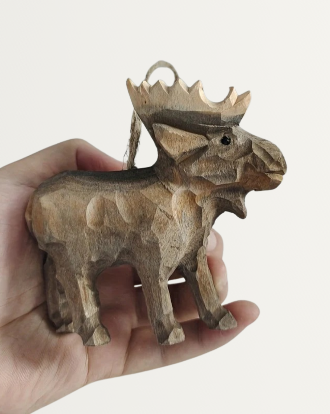Handgesneden Houten Eland-Ornament – Authentiek & Natuurlijke Kerstsfeer