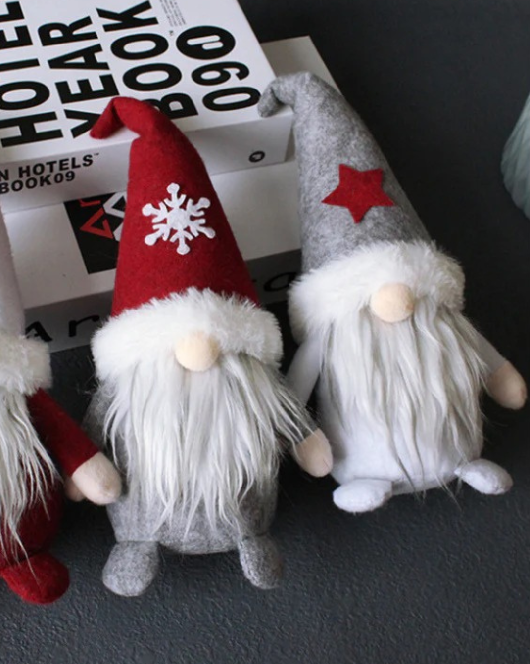 Feestelijk Gnome Ornament – Charmante Kerstdecoratie